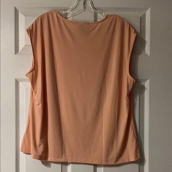 Chic Light peach colored Sleeveless Blouse - Picture 4 of 4